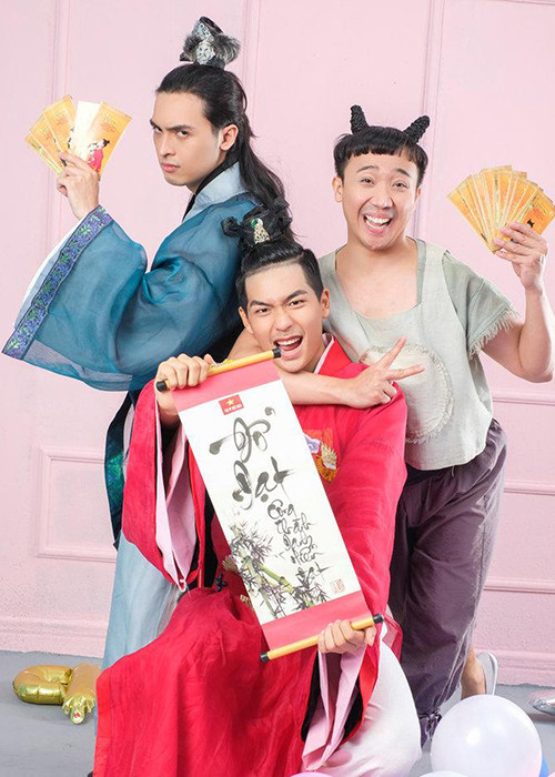 Công Dương không phải là gương mặt quá xa lạ với khán giả. Anh từng tham gia các dự án phim điện ảnh, truyền hình, phim chiếu mạng.