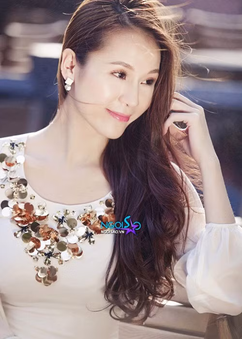 Trước Hải Dương, không ít sao Việt vướng ồn ào quỵt tiền. Tháng 10/2019, siêu mẫu Thái Hà bị 2 cư dân mạng đăng đàn chỉ đích danh vay 2 tỷ nhưng chưa trả. Về phía Thái Hà, cô chọn cách giữa im lặng.