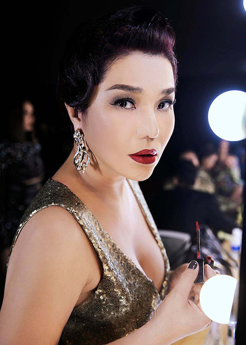 8 năm sau ngày chồng qua đời, Cindy Thái Tài chưa sẵn sàng bước vào mối quan hệ tình cảm nào khác. Cô coi sự ra đi của chồng là mất mát lớn và hiện nuôi con trai nay đã 15 tuổi.