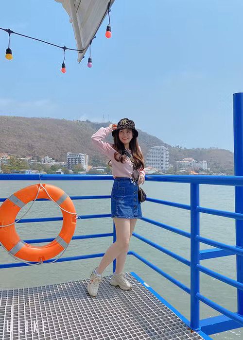 Tháng 11/2019, bà xã của Anh Tài hạ sinh con gái đầu lòng. Sau đó, cô nhanh chóng lấy lại vóc dáng thon gọn.