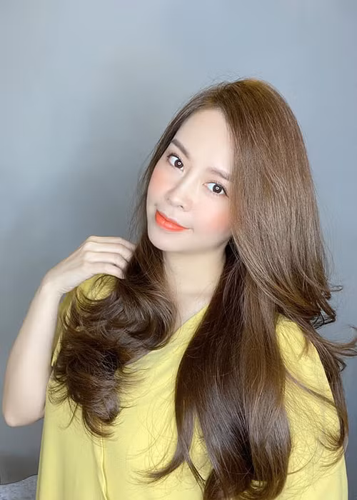 Nữ diễn viên khoe chồng rất khéo chăm con.