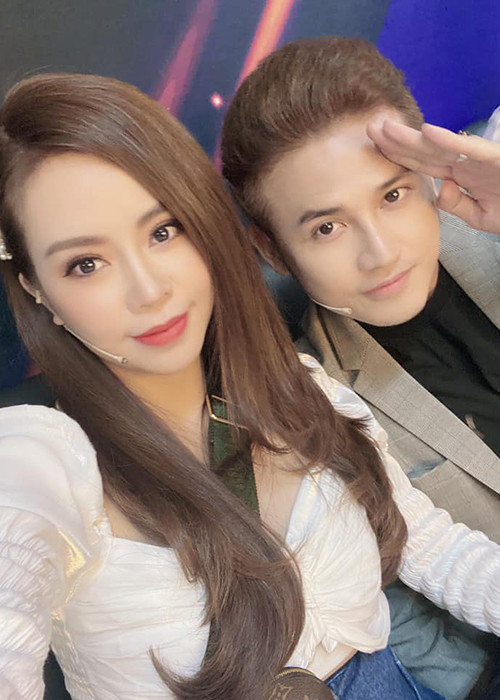 "Nếu biết làm mẹ là điều tuyệt vời như vậy thì có lẽ tôi đã kết hôn sớm hơn và có con sớm hơn rồi", Ngọc Ánh cho biết.