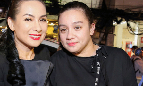 Chuyen tinh bi an cua nu ca si tuyen bo doc than suot doi