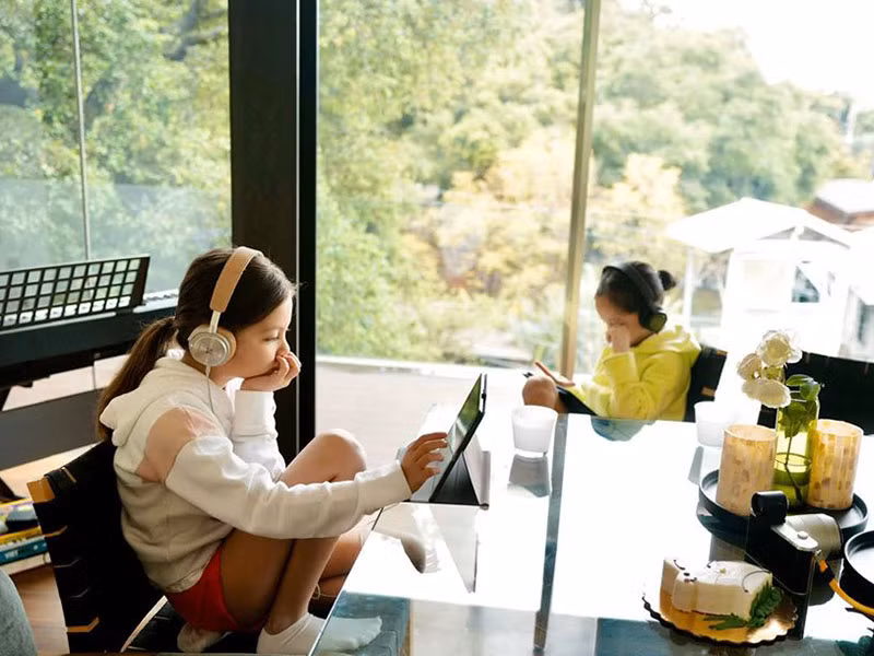 Gần đây, nữ ca sĩ liên tục cập nhật hình ảnh của các con giữa mùa COVID-19.