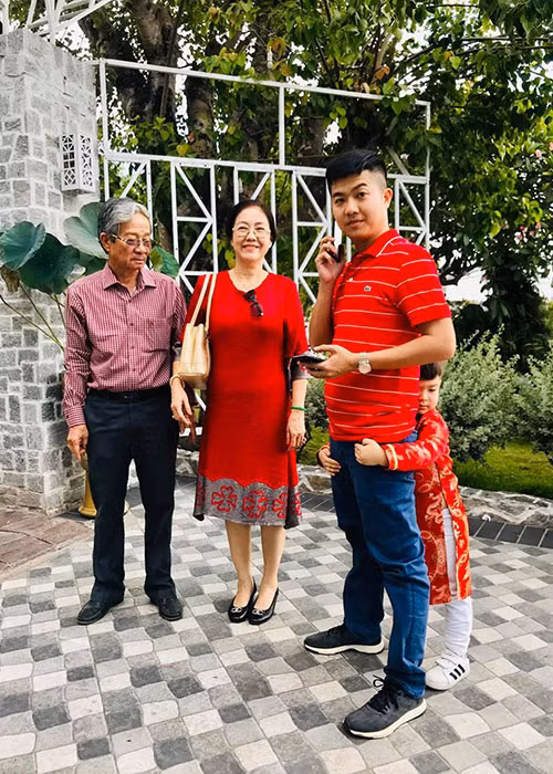 Nhật Kim Anh từng nhường chồng cũ nuôi con vì công việc lúc đó của cô chưa ổn định.