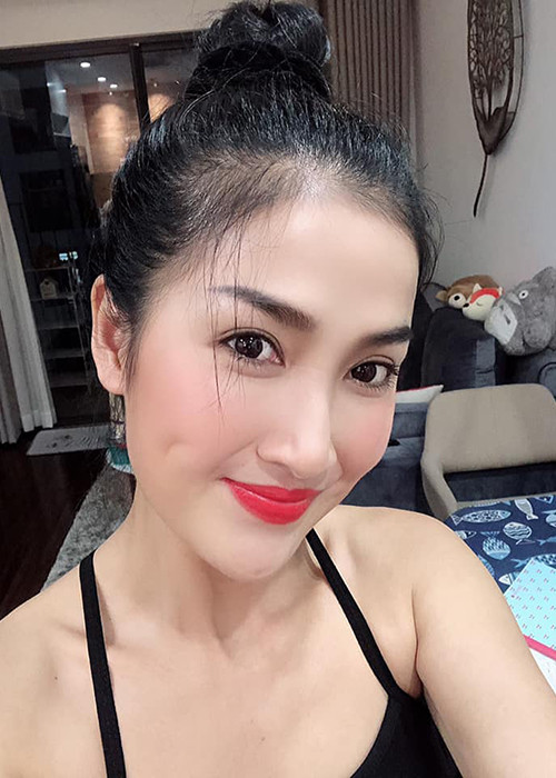 Trong hơn 10 năm làm nghề, cô đang có trong tay hơn 30 vai diễn.