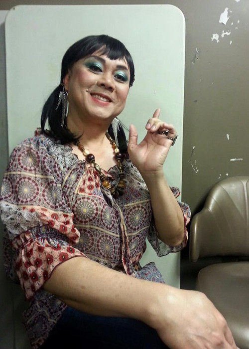 Mỗi khi vào vai người đẹp, Chí Tài khiến fan phải cười nghiêng ngả vì tạo hình "siêu xấu". Ảnh: FBNV