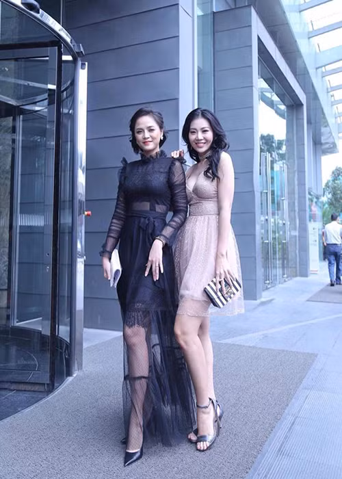 Trong thời gian quay "Những ngày không quên", Thanh Hương nhớ nhung các con nhưng không dám ôm ngay khi về, trong khi Thu Quỳnh tự cách ly với con trai và bố mẹ đẻ.