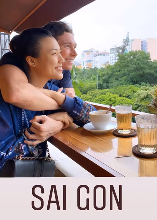 Đám cưới của nữ MC diễn ra vào cuối năm 2019. Đến tháng 1/2020, Hoàng Oanh xác nhận đang có thai với chồng ngoại quốc.