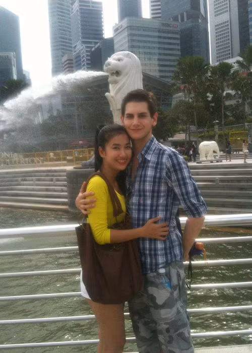 Cặp đôi yêu nhau đã được 9 năm.