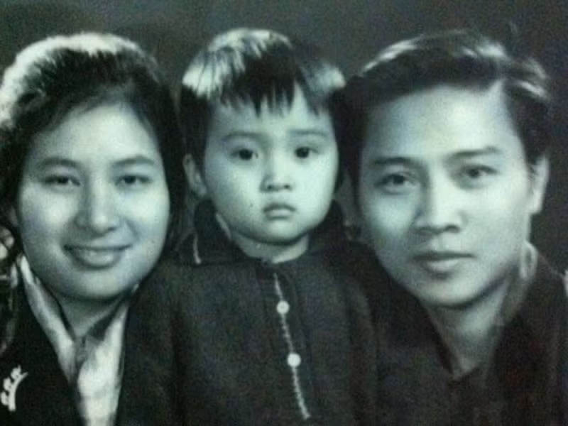 Nghệ sĩ Vũ Dậu sinh con trai đầu lòng là nhạc sĩ Ngọc Châu vào năm 1967.