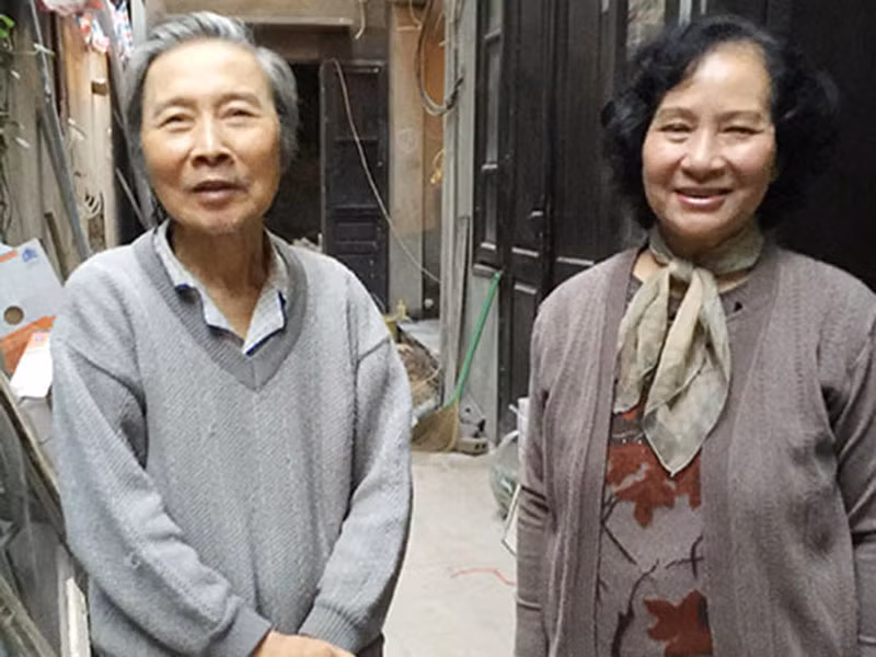 "Anh ấy rất hiền lành, chu đáo và chẳng ai có thể tốt như người đàn ông này nữa", bà nói.