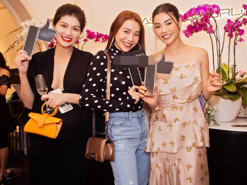 Dù chưa tổ chức đám cưới với doanh nhân Tân Long, nhưng tới nay Oanh Yến và nửa kia đã có chung 4 đứa con.