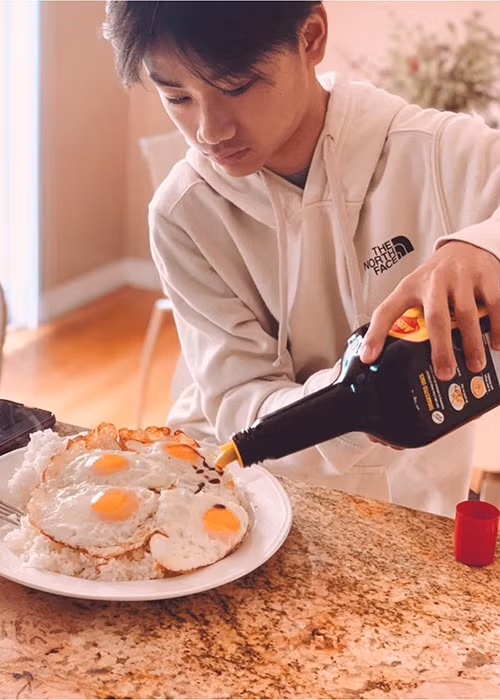 Vào Ngày của cha mỗi năm, Sonic đều tự viết thư tay dành cho cha dượng.