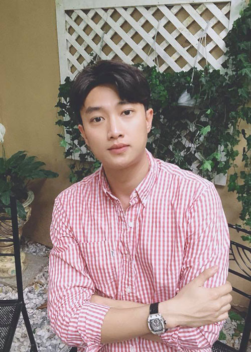 Nhận ra đã trưởng thành hơn nhưng Quốc Trường đến nay vẫn không dám yêu ai. “Tôi sợ mang tới đau khổ cho người mình yêu bởi tính ghen tuông ấy”, anh trải lòng.
