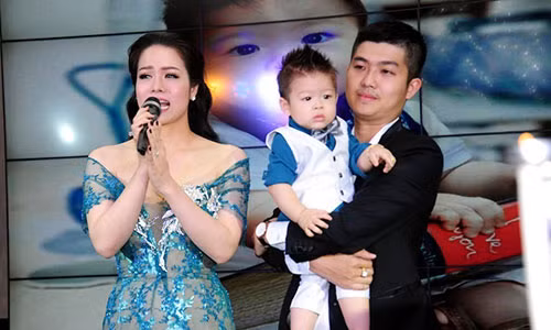 Nhat Kim Anh buc xuc khi co khang nghi cho chong cu nuoi con