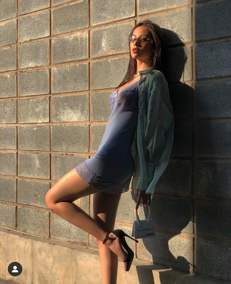 Quan quan The Face Viet mac slip dress chua hoan hao