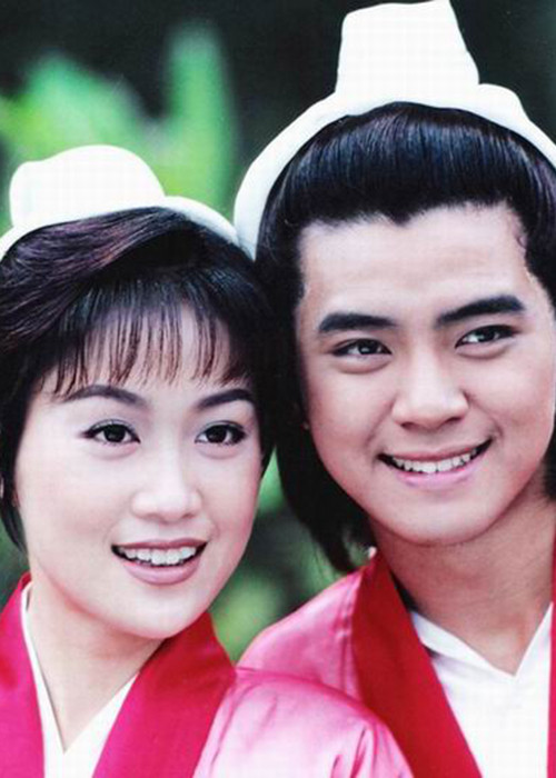 La Chí Tường vốn được chú ý khi tham gia bộ phim “Lương Sơn Bá - Chúc Anh Đài” năm 2000. Anh cũng từng đóng “Mỹ nhân ngư”, “Tây Du Ký: Mối tình ngoại truyện”.