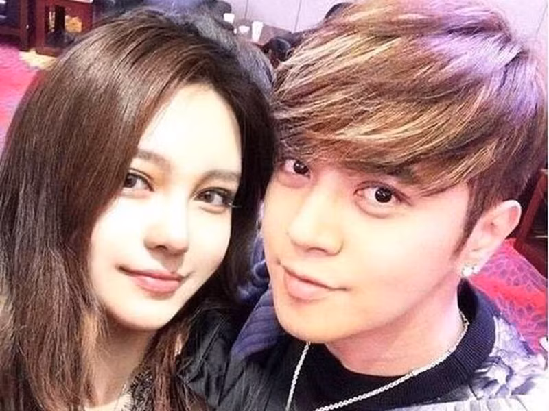 Bạn gái cũ của La Chí Tường không cảm thấy tiếc nuối khi chấm dứt mối quan hệ.