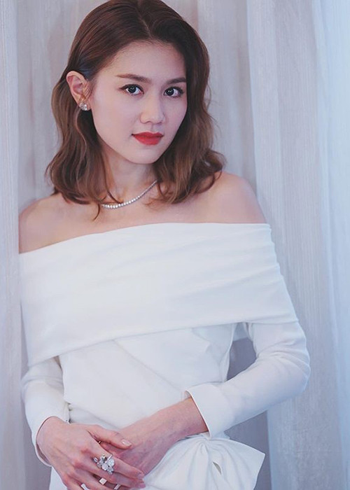 Châu Tú Na nỗ lực khẳng định tên tuổi với vai trò diễn viên, chứ không chỉ gắn liền với hình ảnh một người mẫu nội y.