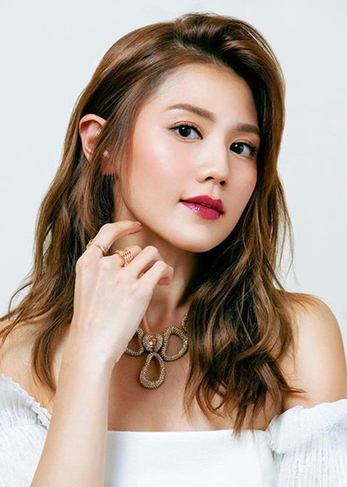 Đến nay, người đẹp đã góp mặt trong khoảng hơn 20 bộ phim tại Hong Kong, Đài Loan, Trung Quốc và Malaysia.