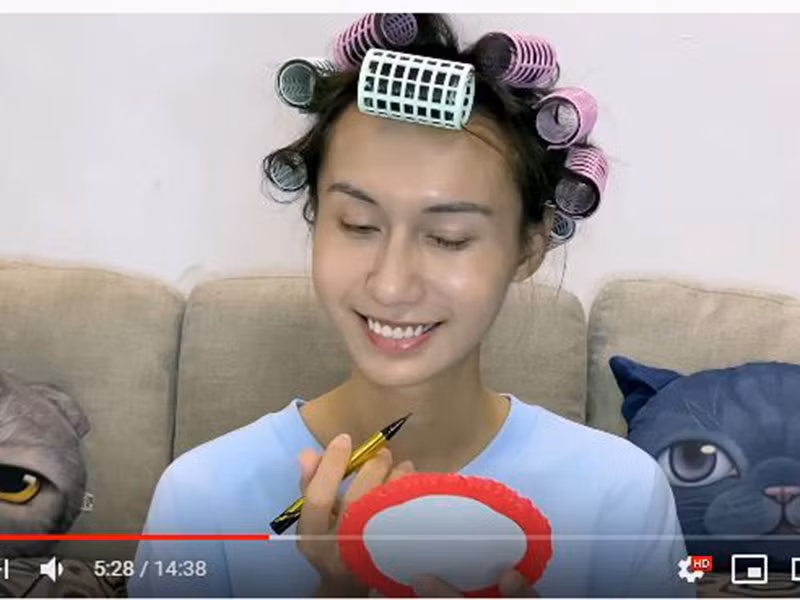 Kết quả lần đầu tiên trang điểm, làm tóc của Lynk Lee khiến nhiều khán giả bất ngờ.