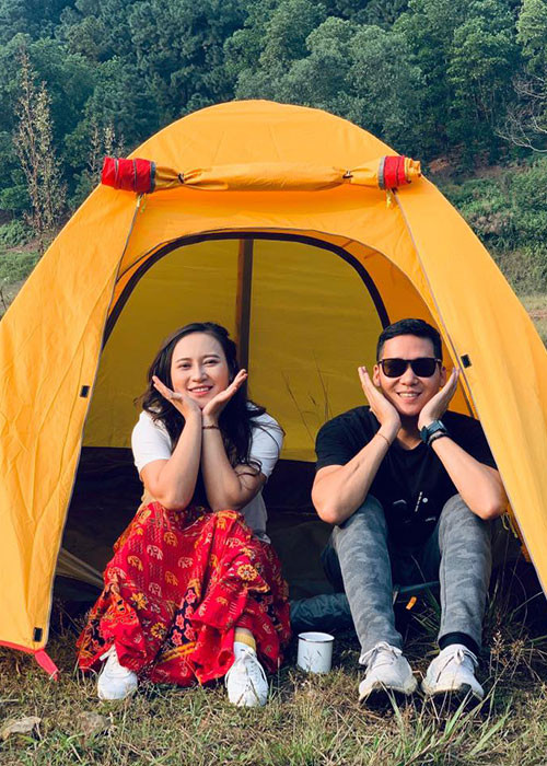 Trên trang cá nhân, vợ chồng Khánh Linh thường xuyên chia sẻ hình ảnh hạnh phúc bên nhau.