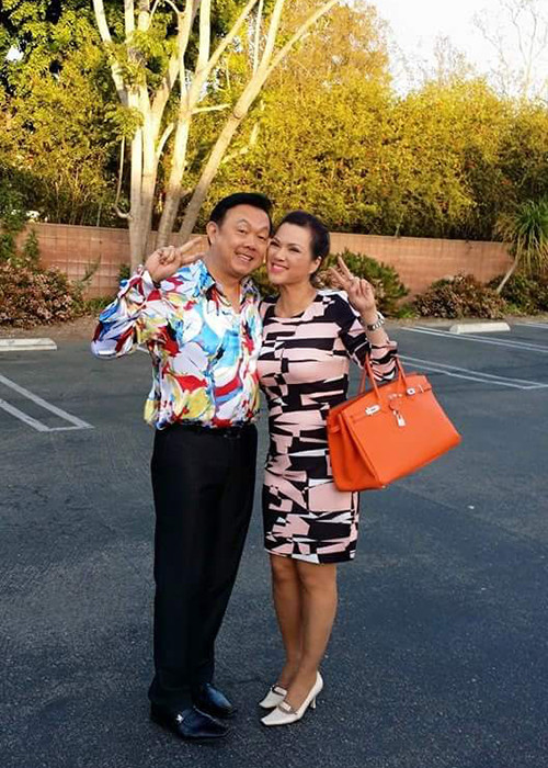 Phương Loan kém Chí Tài 1 tuổi, trẻ trung, xinh đẹp khiến nhiều người không tin được cặp đôi gần bằng tuổi nhau.