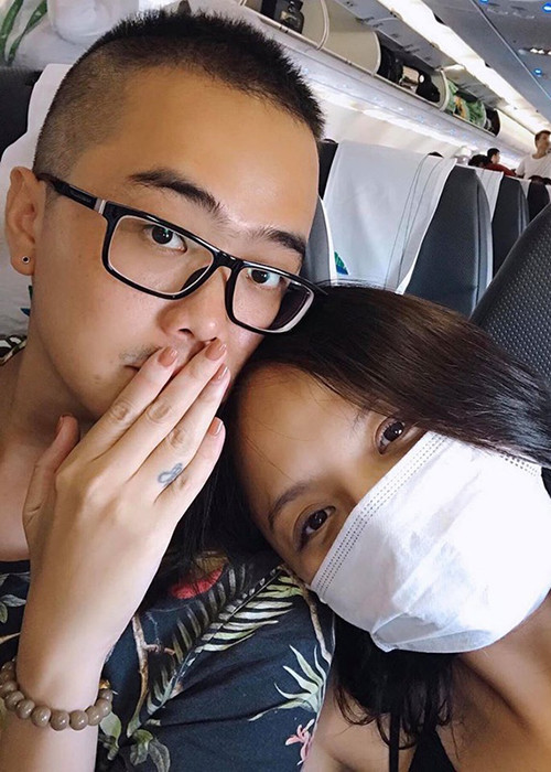 Trước nghi vấn lộ bạn trai, Thu Quỳnh chia sẻ "Chuyện tình cảm là chuyện riêng nên tôi không muốn chia sẻ. Hiện tại, hai mẹ con muốn cuộc sống bình yên. Nếu có chuyện tình yêu thì cũng là bình thường, vì tôi luôn muốn yêu và được yêu". Ảnh: Zing