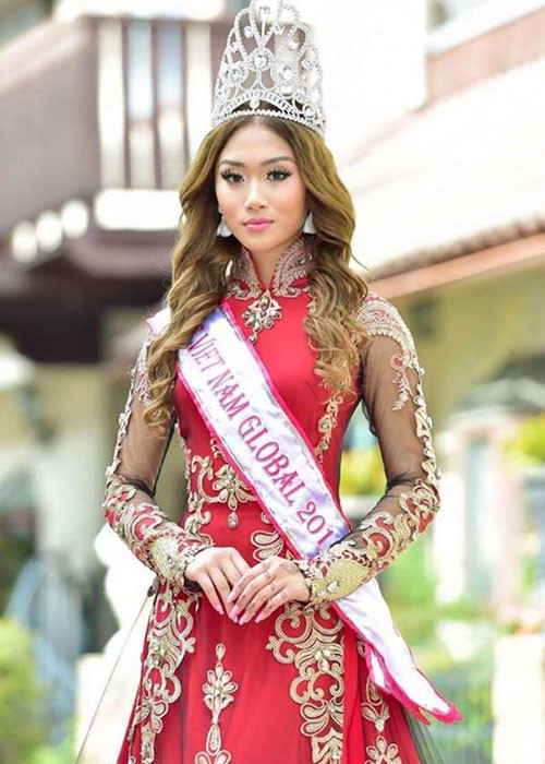 Năm 2019, cô từng tham gia cuộc thi Miss Planet International 2019 (Hoa hậu Quốc tế Hành tinh) và giành giải Hoa hậu nhân ái đồng thời lọt top 16.