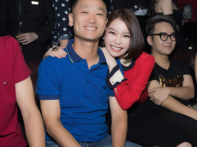 Vợ chồng Hải Dương sánh đôi tình tứ tại các sự kiện.