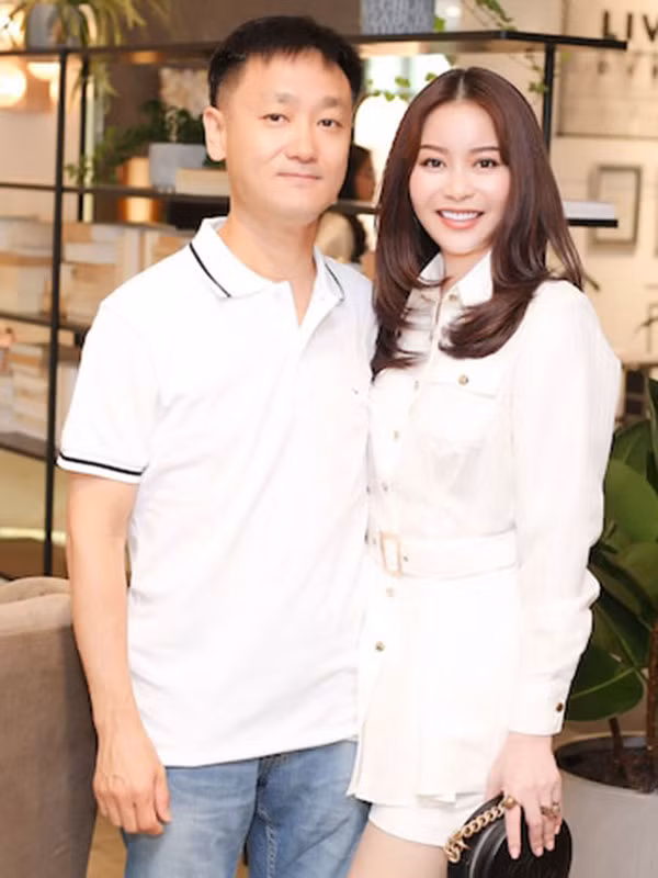 Doanh nhân người Hàn Quốc tên Kim Duck Ho chính là chồng của Hoa hậu Hải Dương. Ảnh: Saostar