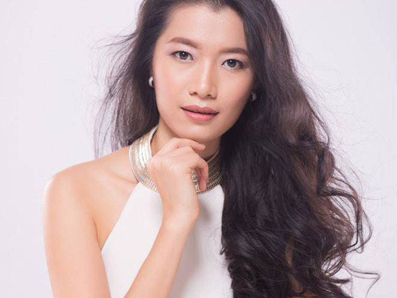 Trên Báo giao thông, Trà My cho biết, gia đình cô rất gia giáo, không chỉ bố mẹ, mà cả họ hàng cô đều vậy. Không ai nổi loạn như Trà My, nhưng cô không lấy điều đó làm phiền.