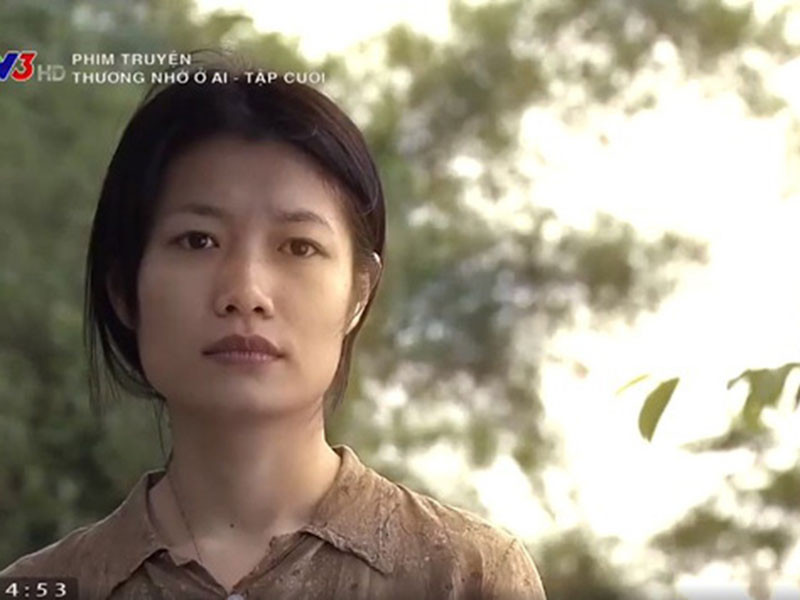 Trà My quen đạo diễn Lưu Trọng Ninh đã lâu, một hôm cô đến nhà chơi, thì nam đạo diễn tự nhiên nói: “Ôi, đây chính là cô Hạnh mà tôi muốn tìm”.