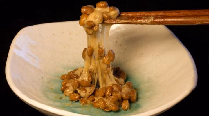 Đậu nành lên men Natto là một trong những món ăn truyền thống của Nhật