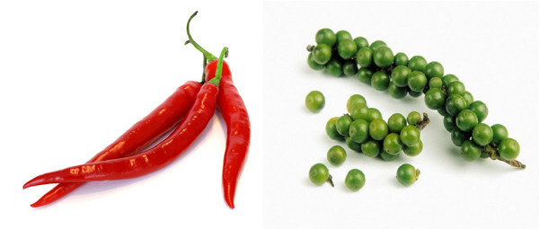 Ngoài ra, hạn chế nêm hai gia vị là tiêu và ớt bởi chúng khiến nước xương vừa tanh vừa có vị lạ. Để có được nồi canh đúng chuẩn, bạn có thể tham khảo kinh nghiệm của đầu bếp nhiều năm dưới đây.