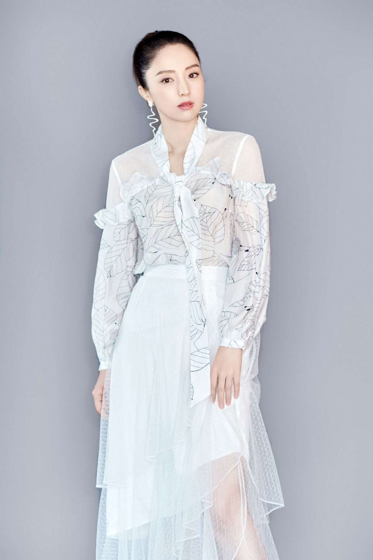 Bạn trai tin đồn của Đổng Tuyền cũng là diễn viên.