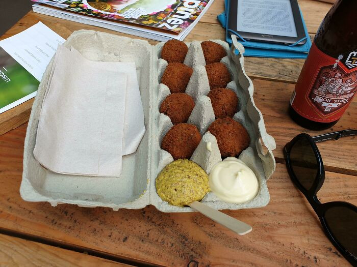 Món ăn trong khay đựng trứng?