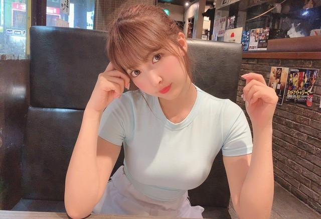 Nếu đúng như vậy, có phải người đẹp đang tỏ thái độ thiếu tôn trọng với trang phục truyền thống của nước khác?