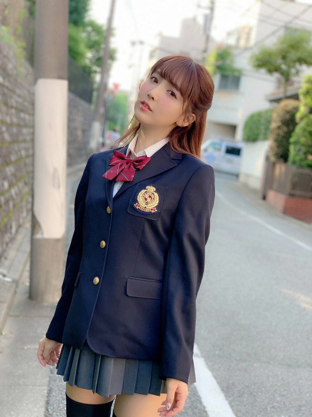 Được biết, bộ trang phục nói trên thuộc thương hiệu Sugar Nine, chuyên sản xuất các loại quần áo, đồ bơi và áo choàng tắm mang phong cách cosplay.