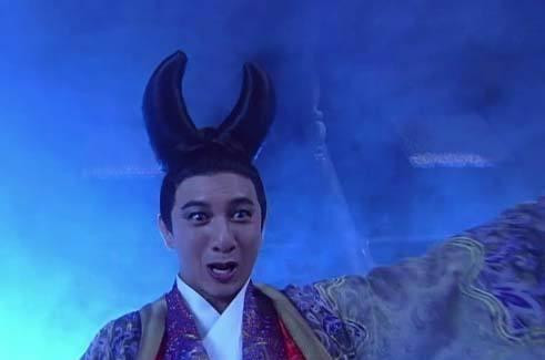 Thưa ngài, ngài là một người mọc sừng.