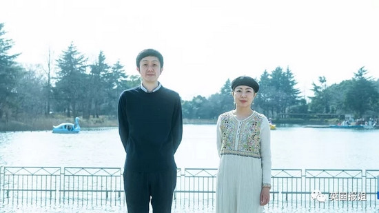 Câu chuyện kỳ lạ của cặp vợ chồng người Nhật Tomohiro và Mika được đưa tin rộng rãi, thậm chí còn được gọi là "hình thức mới của gia đình".