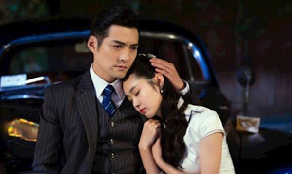 Quả thực, vẻ ngoài hào nhoáng có thể giúp nam giới thu hút bạn gái ngay từ cái nhìn đầu. Tuy nhiên, nó đơn thuần chỉ là sự rung động trước cái đẹp. Trong khi đó, nam giới có tài sẽ mang lại cảm giác an toàn cho người phụ nữ, khiến cô ấy tin tưởng đây là chỗ dựa của đời mình.