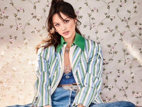 Olivia Rodrigo là ca sĩ người Mỹ gốc Philippines.