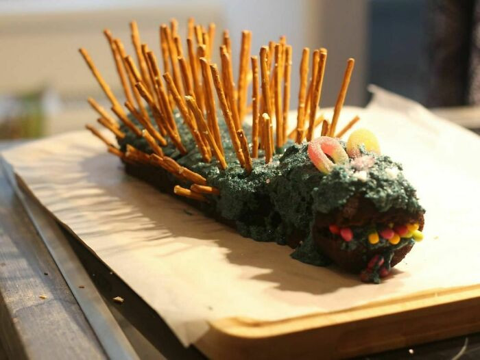 Đây giống một con cá sấu hơn là nhím.