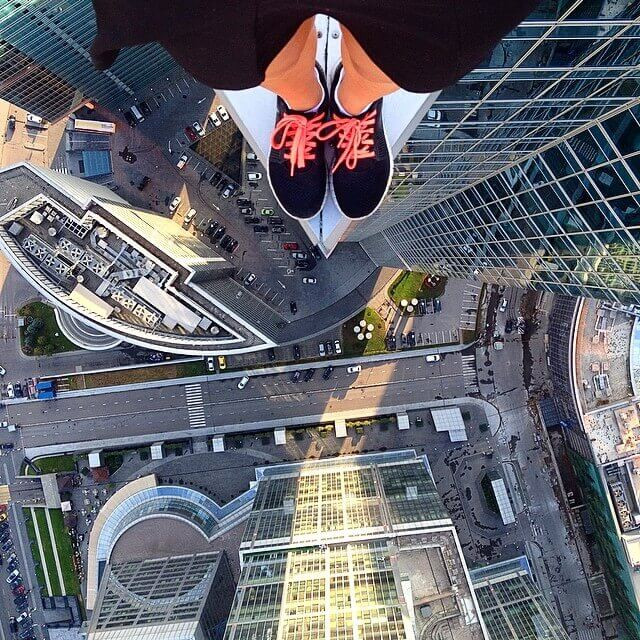 Angela cho biết, lần đầu tiên cô đã thật sự sợ hãi và run rẩy. Tuy nhiên, cô là người thích chinh phục, thích cảm giác thành công sau khi vượt qua nỗi sợ.