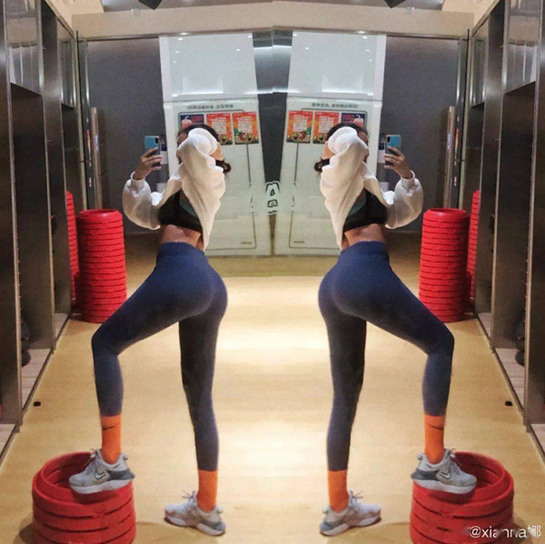 Suốt thời gian dài, cơ thể Nana giảm mỡ song gần như không có đường cong. Cuối cùng, cô gái trẻ đánh cược với bản thân, bước ra khỏi vùng an toàn của bản thân để tập luyện chuyên nghiệp tại phòng gym.