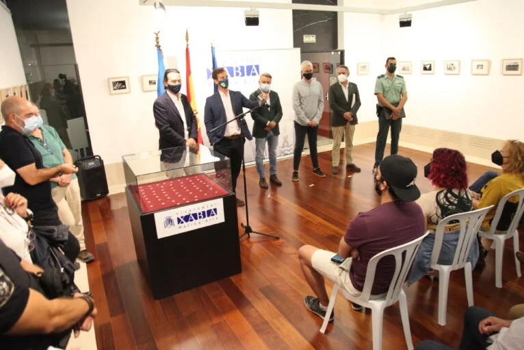 "Đó là một phát hiện khảo cổ và lịch sử đặc biệt vì nghiên cứu về những đồng tiền vàng này có thể cung cấp nhiều thông tin mới để hiểu về giai đoạn cuối cùng trong sự sụp đổ của đế chế La Mã'', nhà khảo cổ Jaime Molina từ Đại học Alicante cho biết.