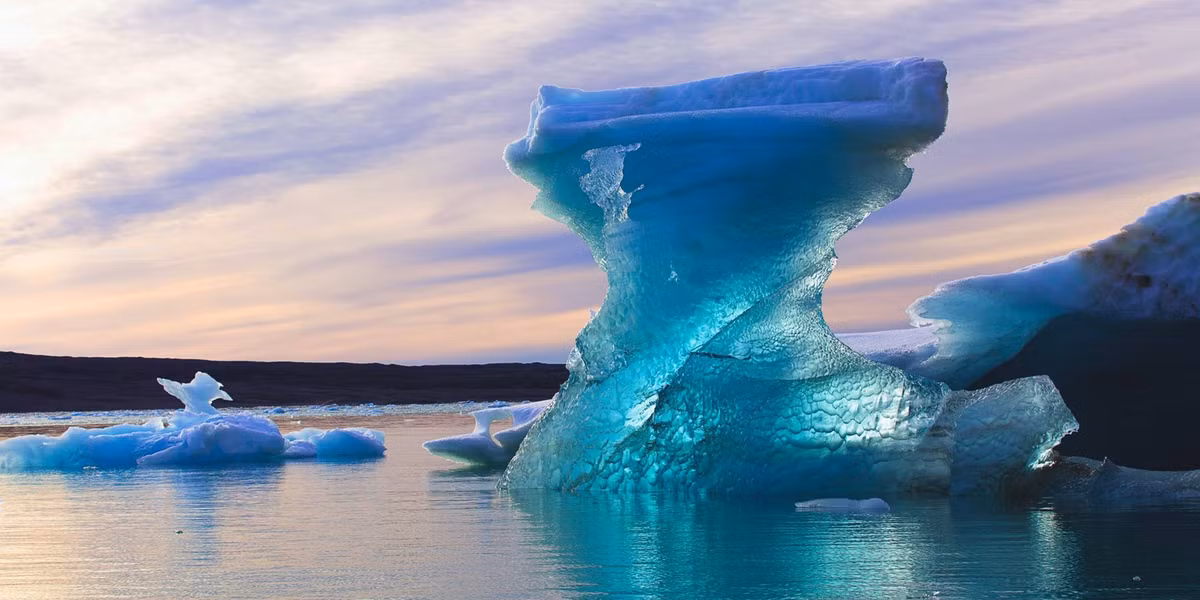 Cho đến nay, nhân loại chưa khám phá toàn bộ các đại dương trên Trái đất, đặc biệt là những vùng biển sâu. Do đó, một số người tin rằng có những sinh vật bí ẩn mà con người chưa biết đến.