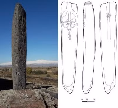 Việc 2 bé gái được chôn cất dưới "hòn đá rồng" khiến các chuyên gia tò mò vì sao người xưa làm như vậy.